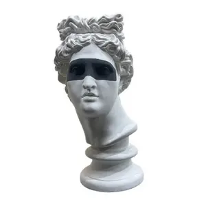 Бюст Аполлон цензура